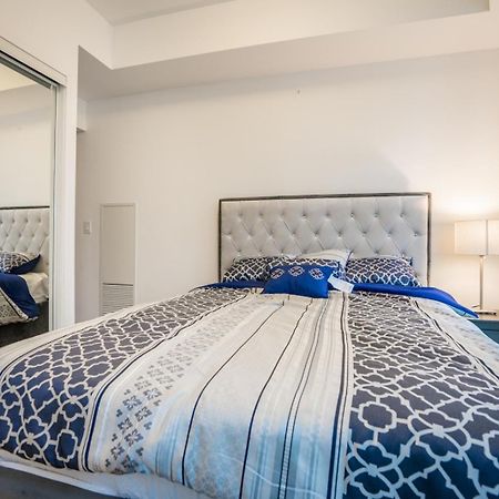Aaira Suites Toronto Kültér fotó