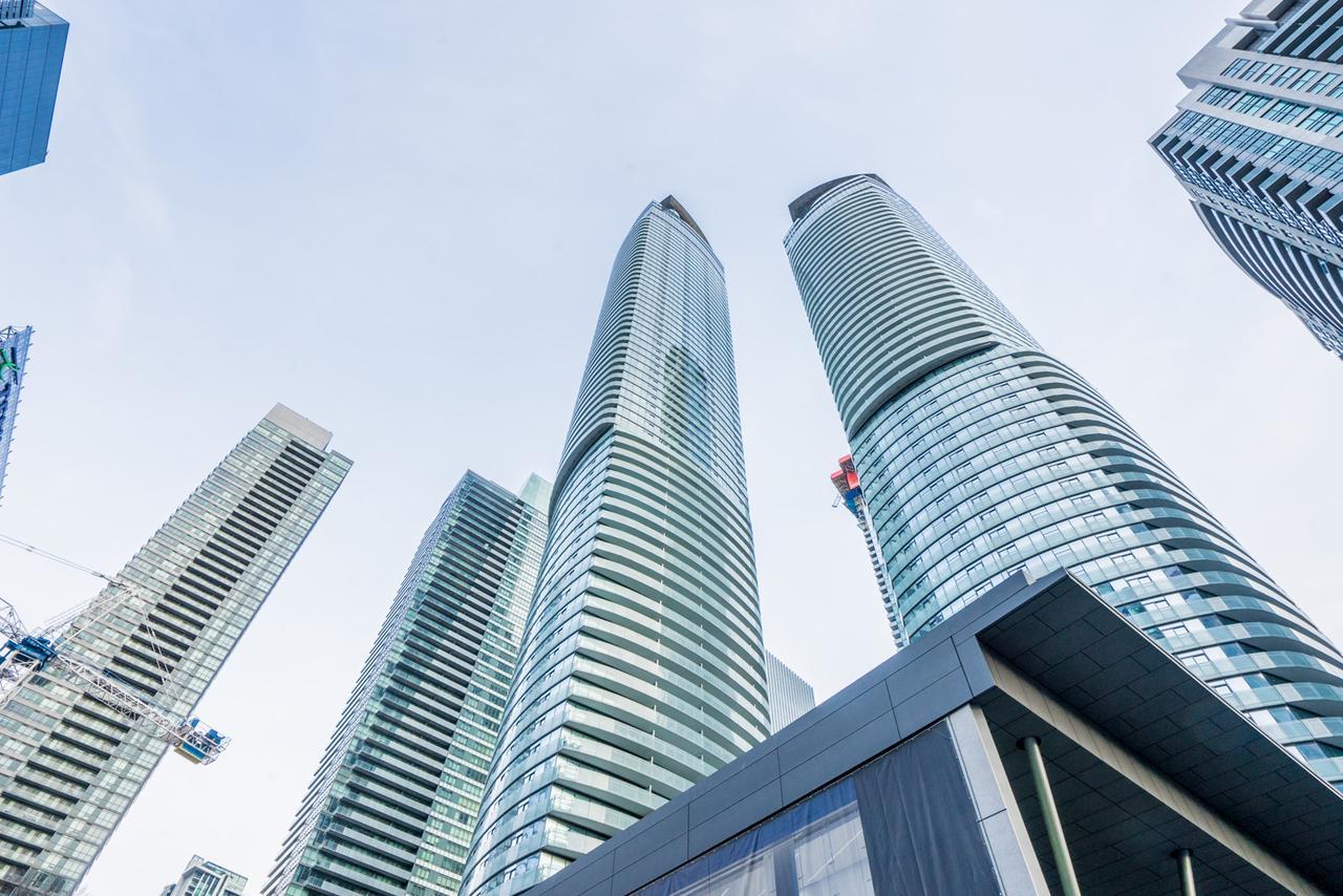 Aaira Suites Toronto Kültér fotó
