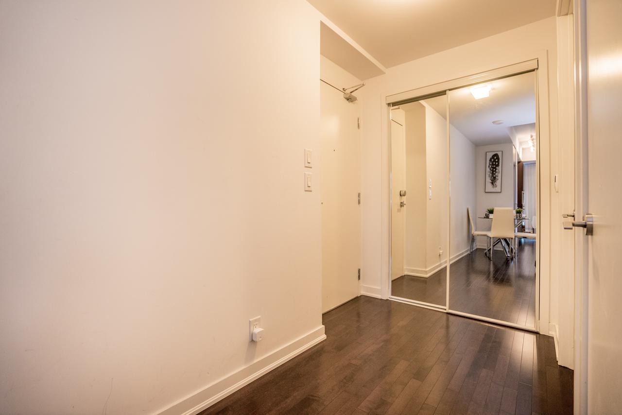Aaira Suites Toronto Kültér fotó