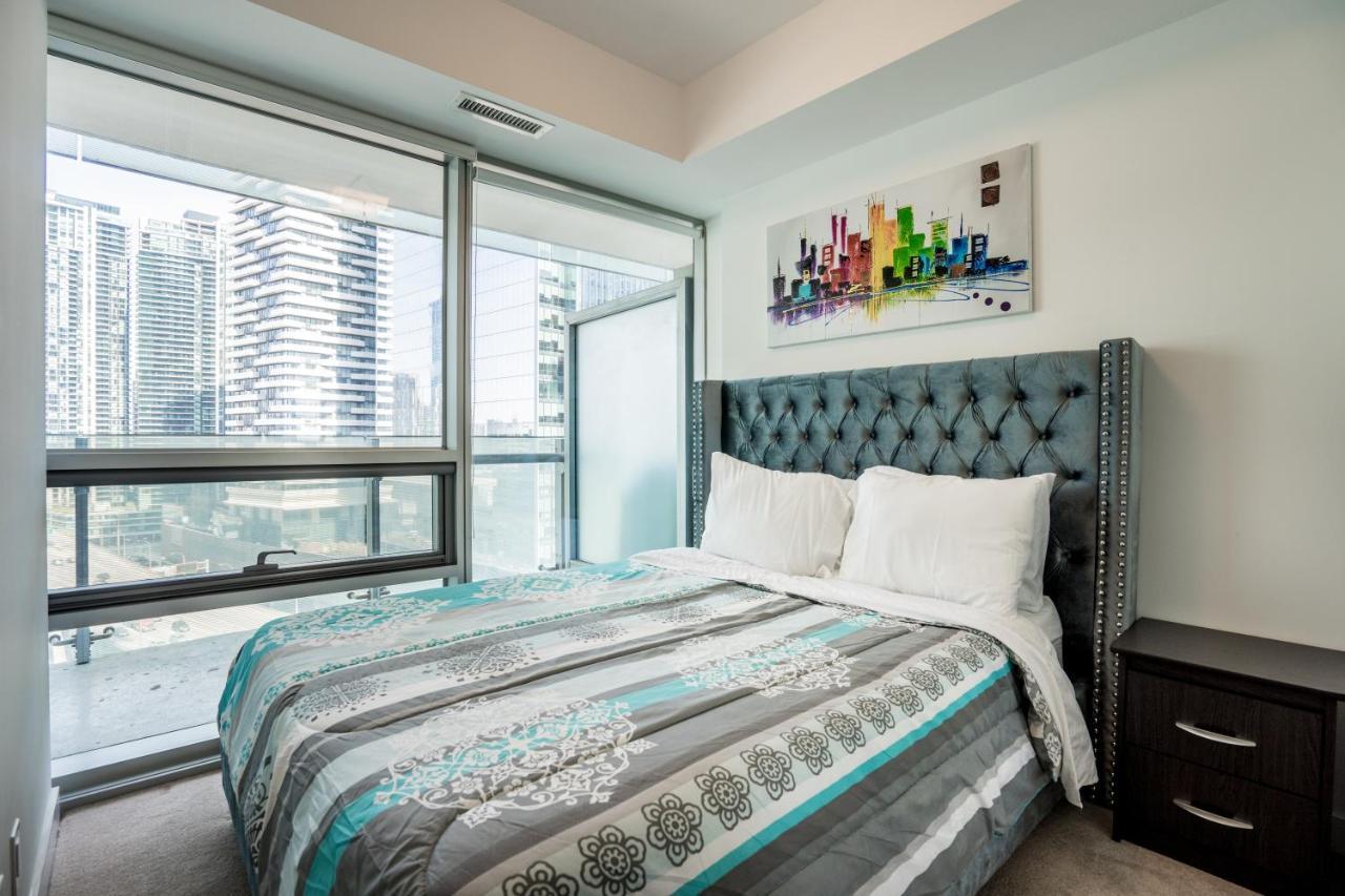 Aaira Suites Toronto Kültér fotó