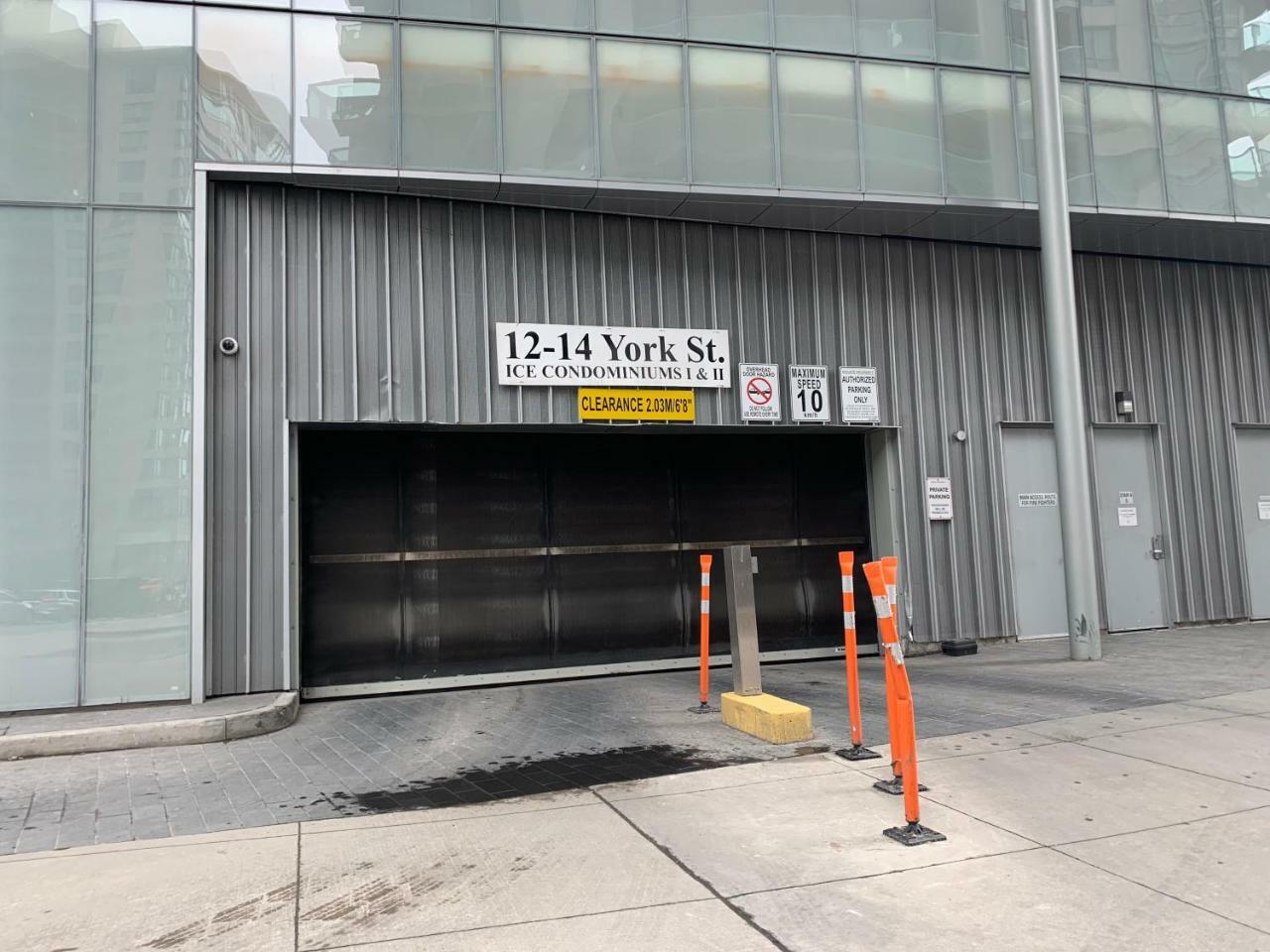 Aaira Suites Toronto Kültér fotó