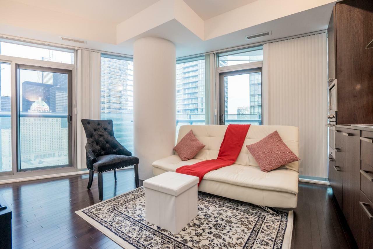 Aaira Suites Toronto Kültér fotó