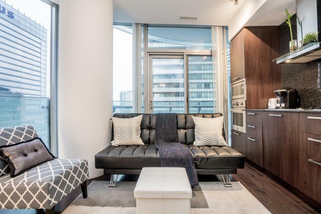 Aaira Suites Toronto Kültér fotó
