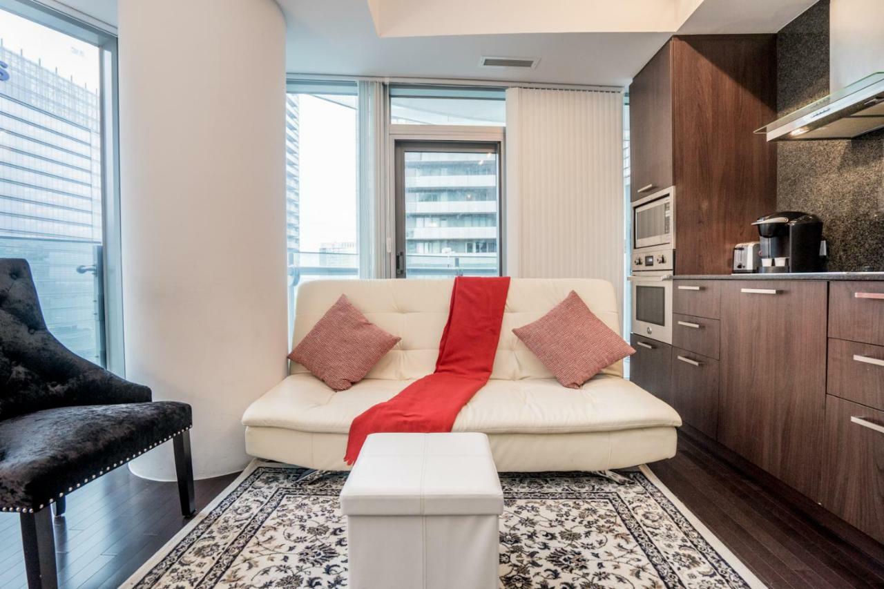 Aaira Suites Toronto Kültér fotó