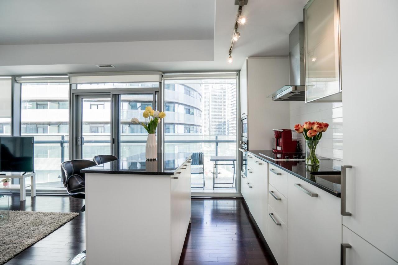 Aaira Suites Toronto Kültér fotó