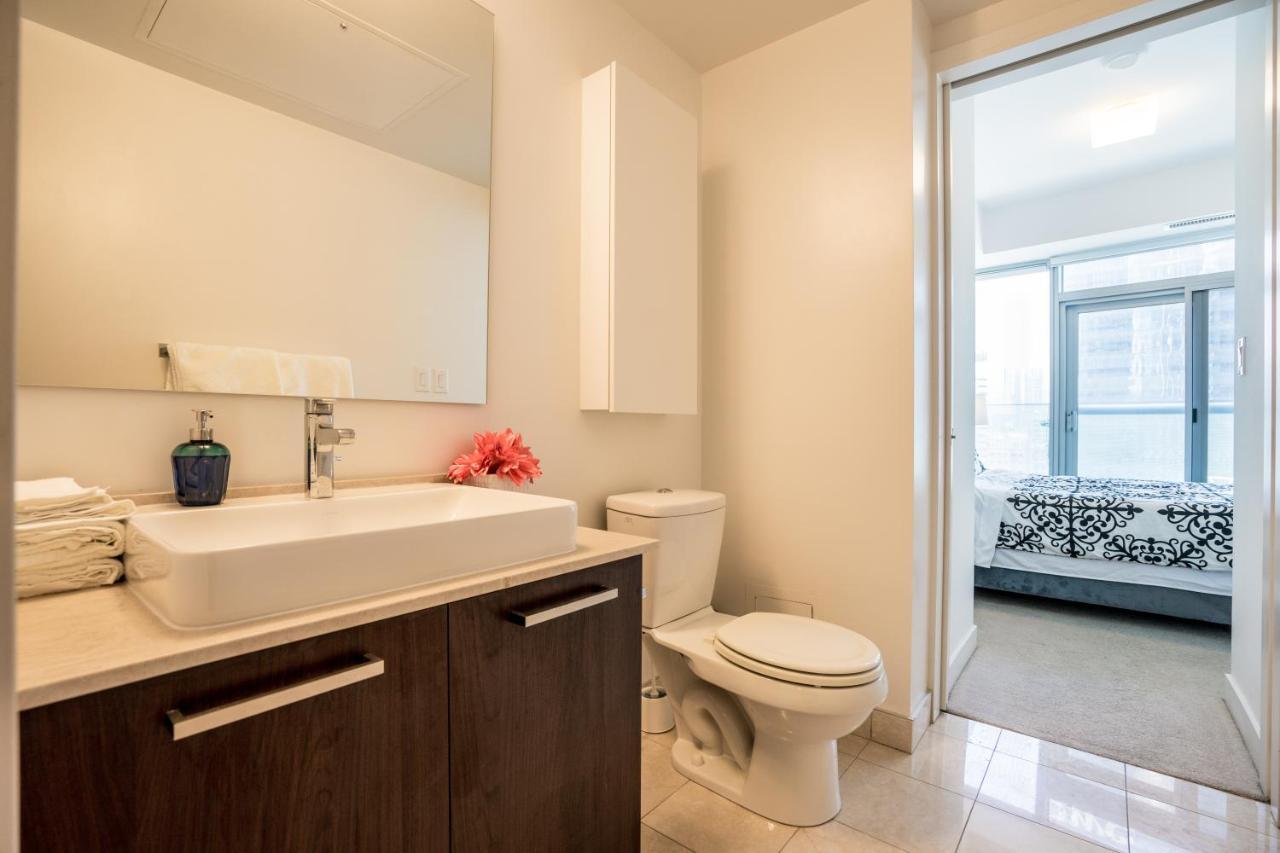 Aaira Suites Toronto Kültér fotó